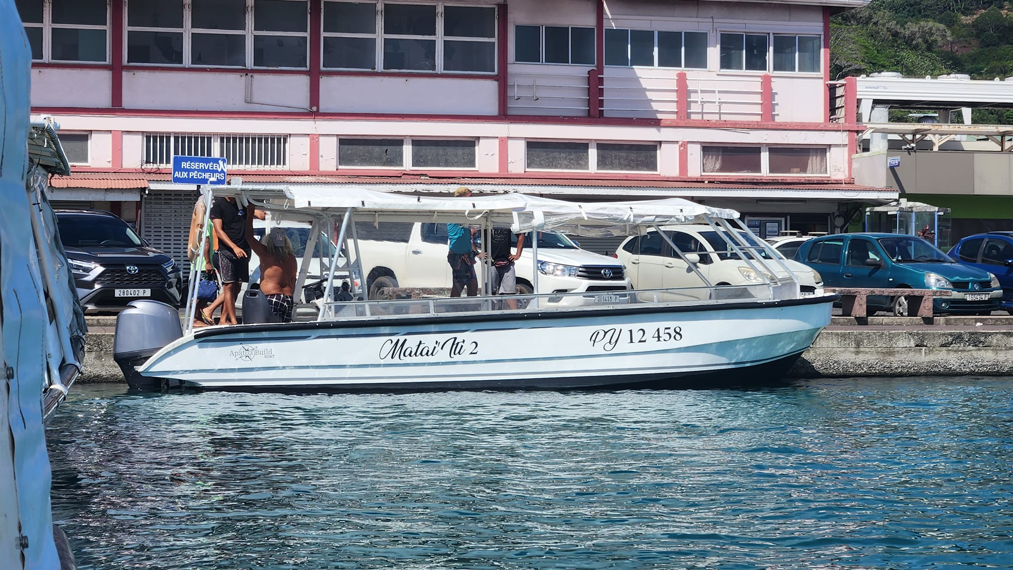 Bateau de transfert